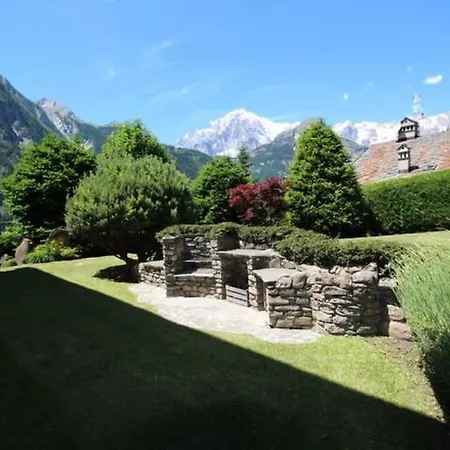 Daire Monte Bianco Elegant Courmayeur *