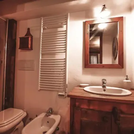 Monte Bianco Elegant Courmayeur Apartment *